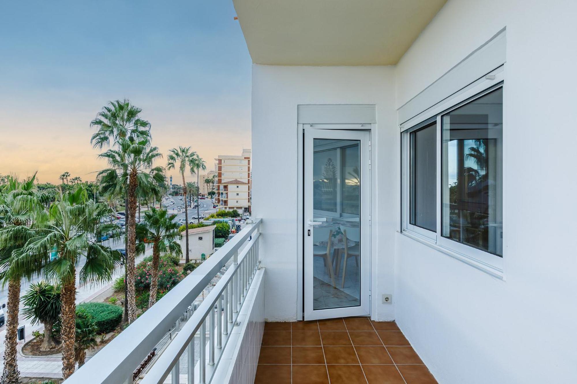 A&N Neptuno Torre Del Mar Apartment Exterior photo