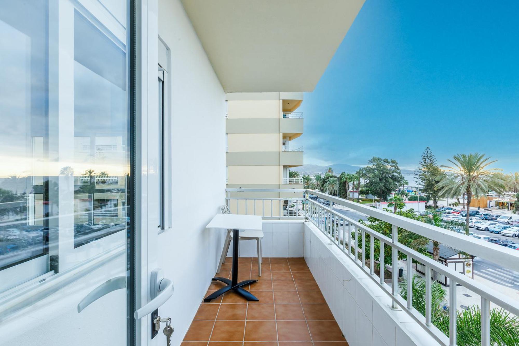 A&N Neptuno Torre Del Mar Apartment Exterior photo