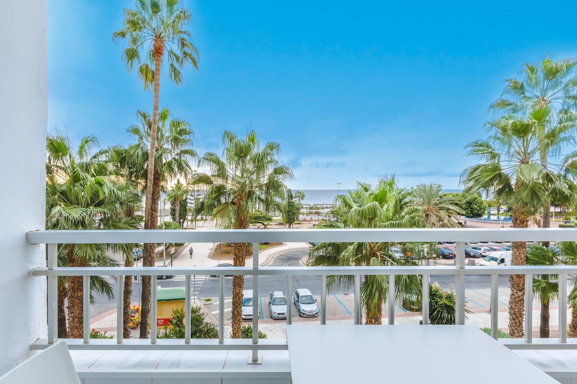 A&N Neptuno Torre Del Mar Apartment Exterior photo